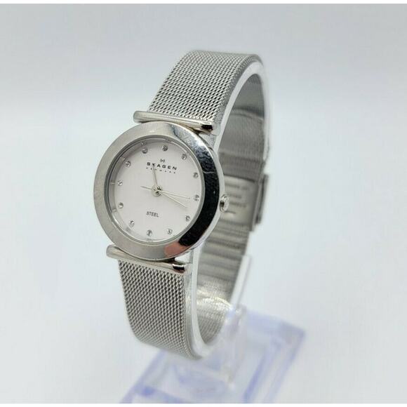 Ladies Skagen Steel 107SSSD Crystal Accents SS Mesh Quartz Watch New Battery - Picture 3 of 10